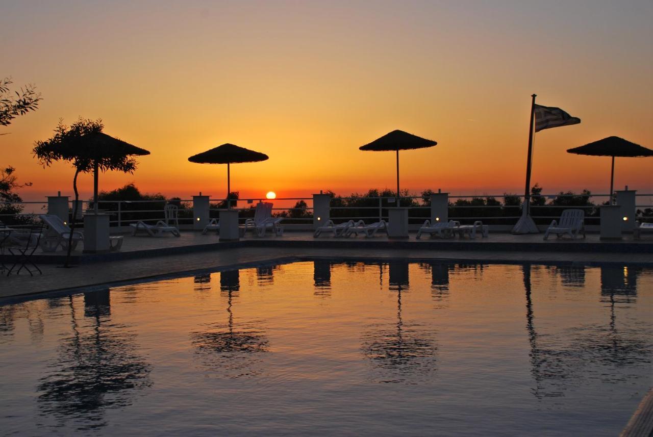 Santorini Camping & Hostel Fira  Exterior photo